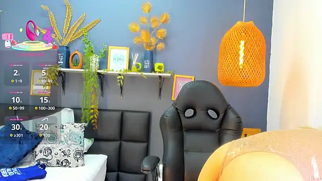 yessila parker online show from 02/09/26, 10:13