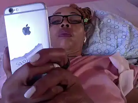 Ladyzee25 online show from 05/03/26, 07:17