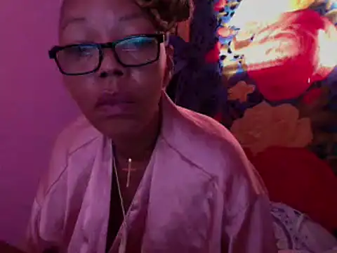 Ladyzee25 online show from 02/18/26, 01:40