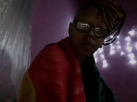 Ladyzee25 online show from 03/12/26, 09:46