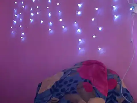 Ladyzee25 online show from 03/11/26, 12:10