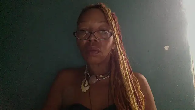 Ladyzee25 online show from 10/24/25, 12:59
