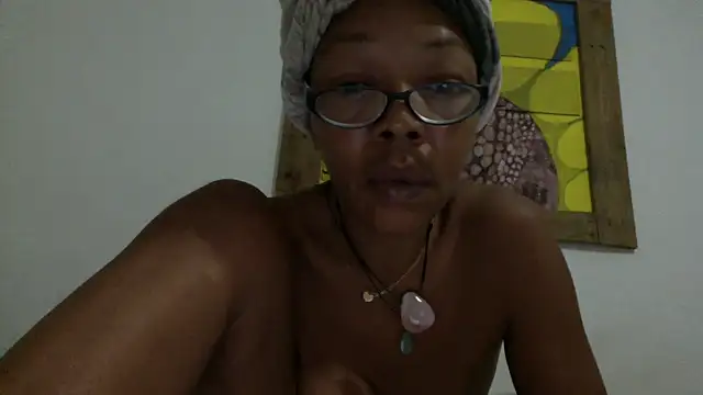 Ladyzee25 online show from 09/19/25, 02:48