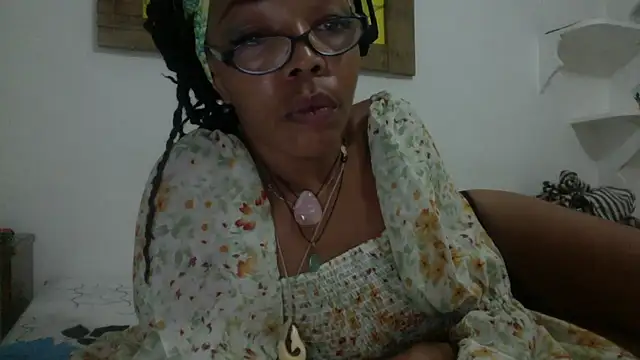 Ladyzee25 online show from 09/25/25, 11:33