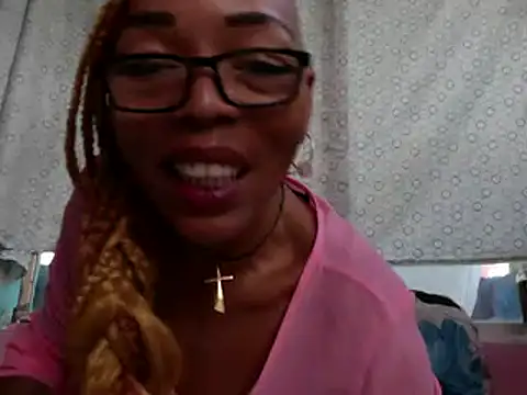 Ladyzee25 online show from 05/27/26, 10:50