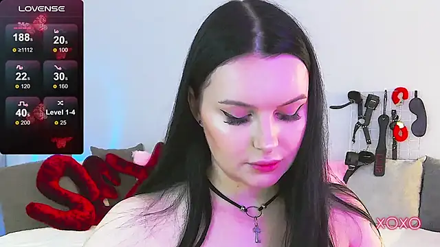 Miss Vic online show from 05/17/26, 04:07