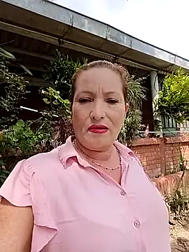 Snapshot of Sexy-Woman-Mature chatting on 05/08/26, 02:32 Sexy-Woman-Mature online show from 05/08/26, 02:32