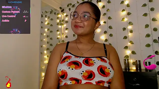 victtoria cane63 online show from 05/14/26, 10:29