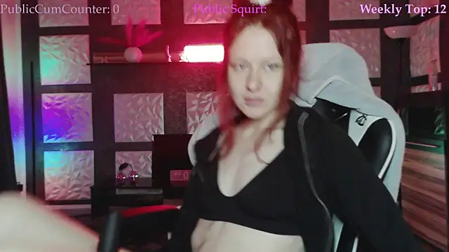 SweetSeraphine online show from 12/19/25, 07:00