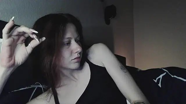 Snapshot of SweetSeraphine chatting on 09/28/25, 05:47 SweetSeraphine online show from 09/28/25, 05:47