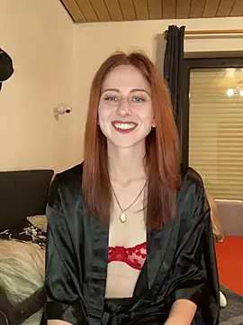 Snapshot of SweetSeraphine chatting on 03/05/25, 05:08 SweetSeraphine online show from 03/05/25, 05:08