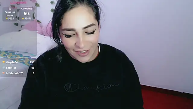 Snapshot of luna_lgomez_ chatting on 03/21/25, 02:18 luna lgomez  online show from 03/21/25, 02:18