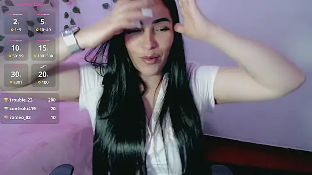 Snapshot of luna_lgomez_ chatting on 03/03/25, 02:17 luna lgomez  online show from 03/03/25, 02:17