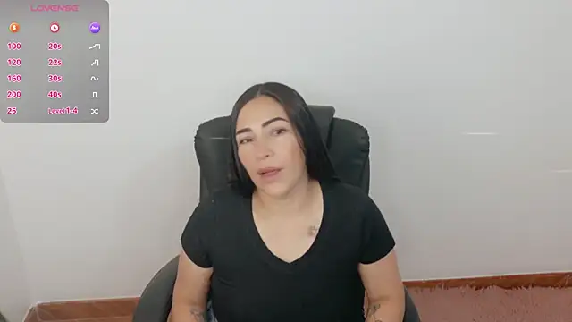 luna lgomez  online show from 07/30/26, 10:03