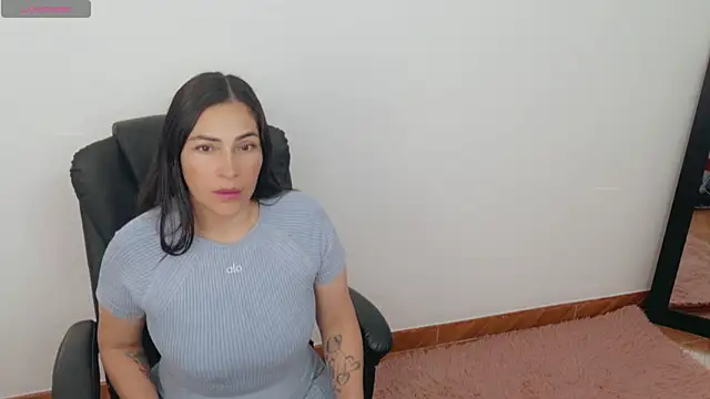 luna lgomez  online show from 07/16/26, 10:01