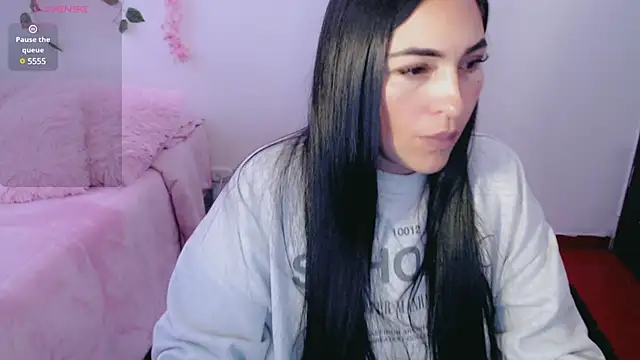 Snapshot of luna_lgomez_ chatting on 03/02/25, 10:05 luna lgomez  online show from 03/02/25, 10:05