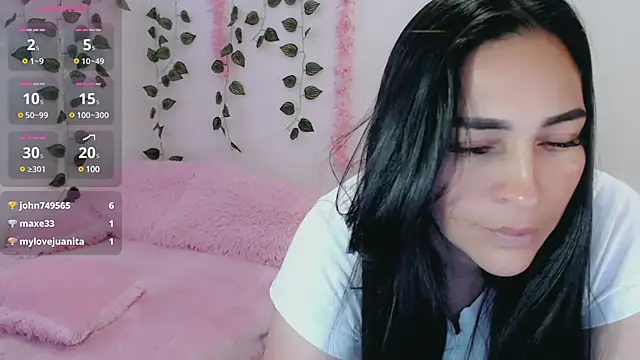 Snapshot of luna_lgomez_ chatting on 03/10/25, 02:16 luna lgomez  online show from 03/10/25, 02:16