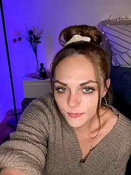 OCTAPUSSY2000 online show from 12/01/25, 08:32