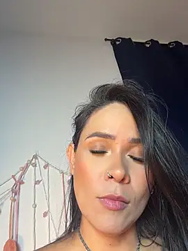 Snapshot of HotAlana_ chatting on 06/16/26, 03:50 HotAlana online show from 06/16/26, 03:50