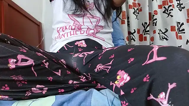 Snapshot of FresitaSquirt24 chatting on 11/22/25, 05:06 FresitaSquirt24 online show from 11/22/25, 05:06