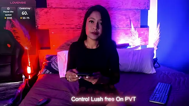 Fernanda liie  online show from 03/08/25, 12:30