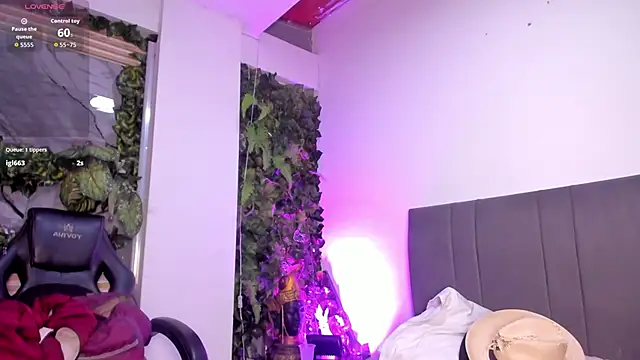 Fernanda liie  online show from 03/05/26, 12:29