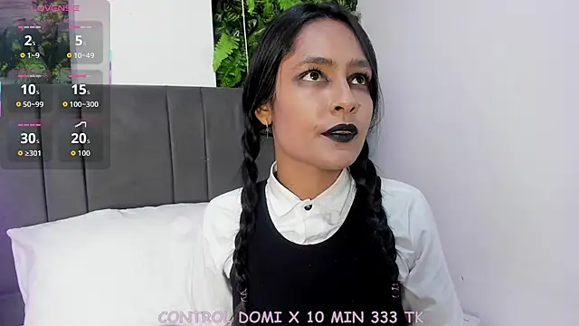 Fernanda liie  online show from 10/23/25, 12:48