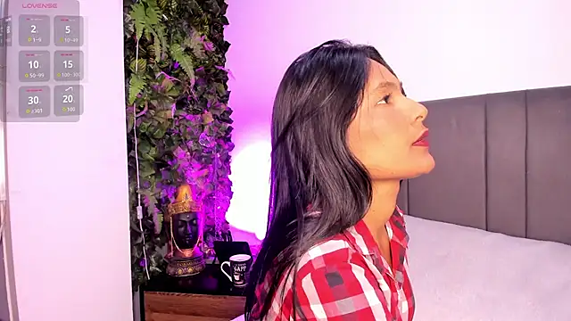 Fernanda liie  online show from 02/18/26, 12:12