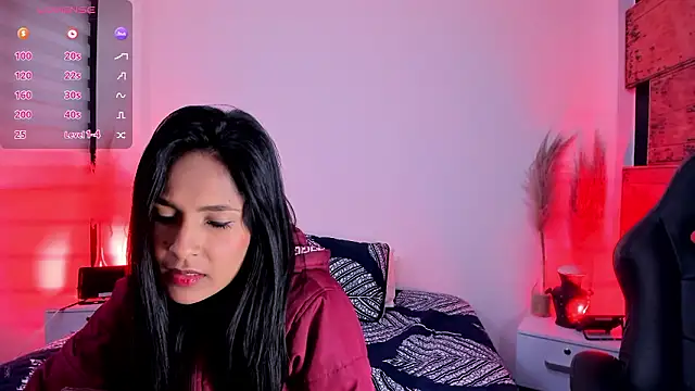 Fernanda liie  online show from 03/18/26, 12:51