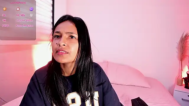 Fernanda liie  online show from 03/26/26, 12:25