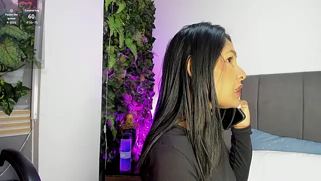 Fernanda liie  online show from 03/13/26, 12:21