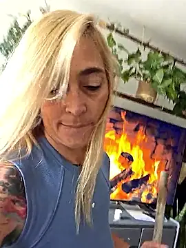 Sara Valkyri online show from 09/19/25, 07:51