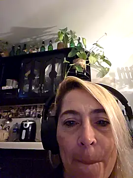 Sara Valkyri online show from 09/13/25, 11:38