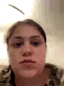 Layla- online show from 10/31/25, 02:41