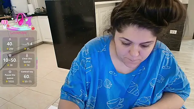 Layla- online show from 02/19/26, 11:29