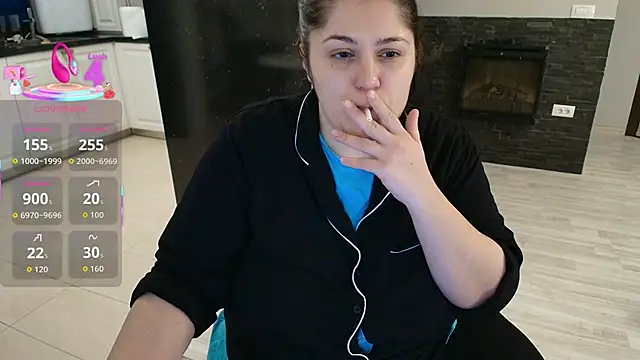 Layla- online show from 01/15/26, 01:58