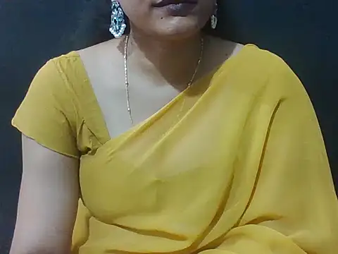 Snapshot of sugandha_bhabhi chatting on 05/30/26, 04:34 sugandha bhabhi online show from 05/30/26, 04:34