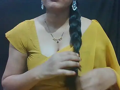 Snapshot of sugandha_bhabhi chatting on 06/20/26, 04:34 sugandha bhabhi online show from 06/20/26, 04:34