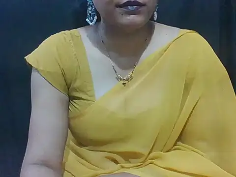 Snapshot of sugandha_bhabhi chatting on 07/08/26, 04:40 sugandha bhabhi online show from 07/08/26, 04:40