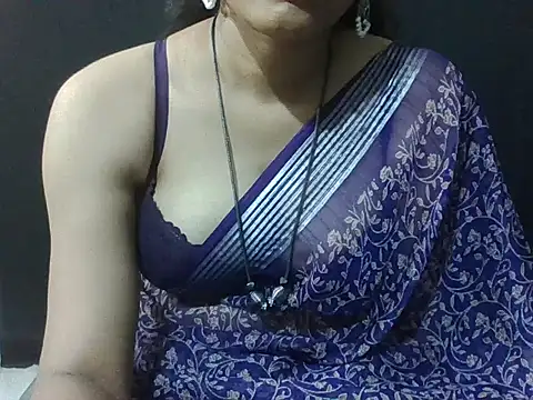 Snapshot of sugandha_bhabhi chatting on 10/11/25, 05:03 sugandha bhabhi online show from 10/11/25, 05:03