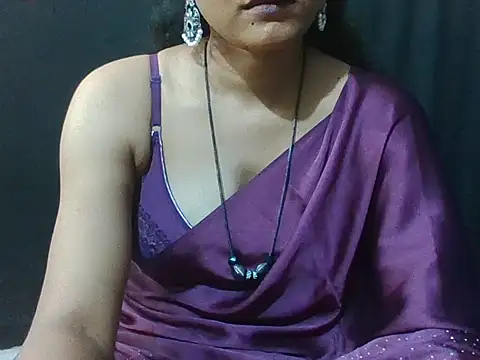 Snapshot of sugandha_bhabhi chatting on 09/15/25, 04:51 sugandha bhabhi online show from 09/15/25, 04:51
