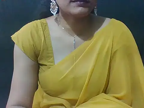 Snapshot of sugandha_bhabhi chatting on 07/18/26, 04:59 sugandha bhabhi online show from 07/18/26, 04:59