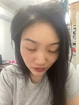 Snapshot of pangtouyubb chatting on 05/05/26, 04:15 pangtouyubb online show from 05/05/26, 04:15