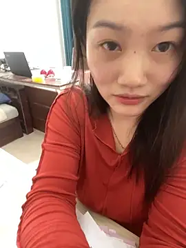 Snapshot of pangtouyubb chatting on 04/18/26, 04:37 pangtouyubb online show from 04/18/26, 04:37