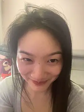 Snapshot of pangtouyubb chatting on 05/19/26, 04:52 pangtouyubb online show from 05/19/26, 04:52