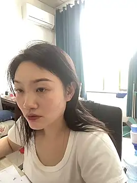Snapshot of pangtouyubb chatting on 05/20/26, 04:20 pangtouyubb online show from 05/20/26, 04:20