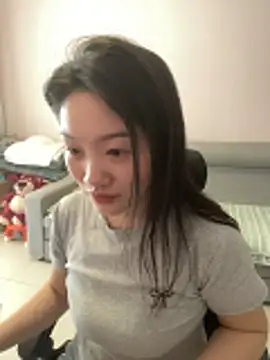 Snapshot of pangtouyubb chatting on 04/17/26, 04:48 pangtouyubb online show from 04/17/26, 04:48