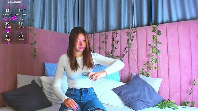 meow mellie online show from 10/10/25, 02:12