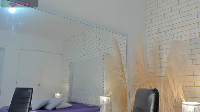 Emilly wilson  online show from 11/06/25, 12:31