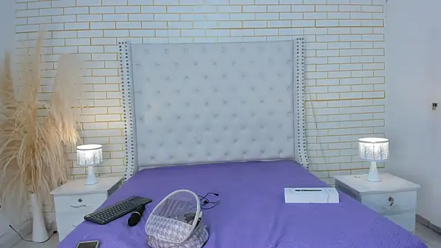 Emilly wilson  online show from 11/05/25, 12:52